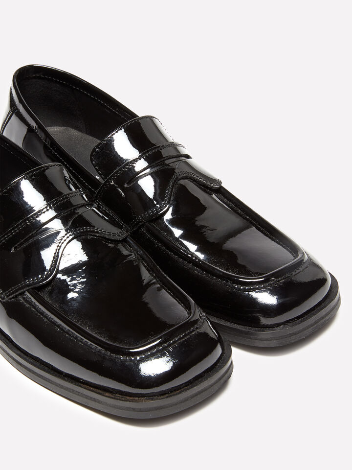 Black moccasins in 100% patent leather - women's flat shoes - Black | Sisley image number 4